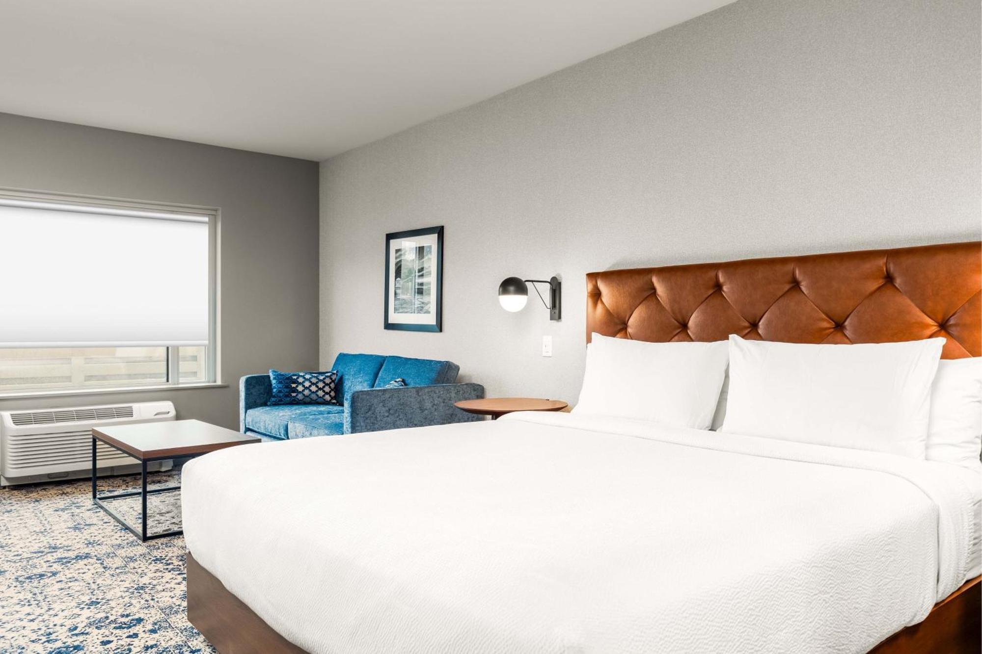 Four Points By Sheraton Kelowna Airport Extérieur photo