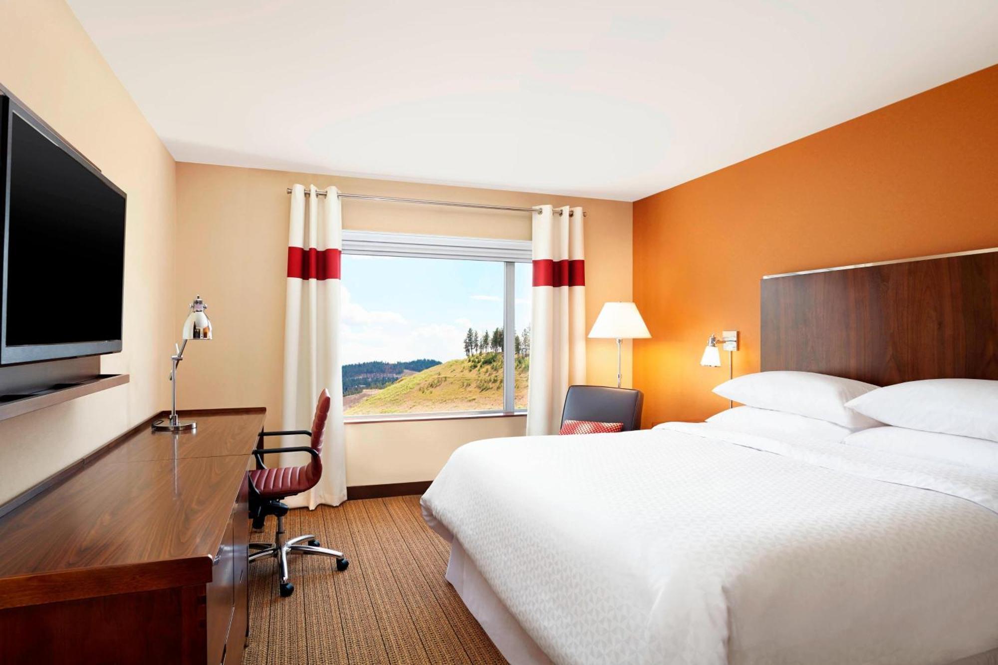 Four Points By Sheraton Kelowna Airport Extérieur photo
