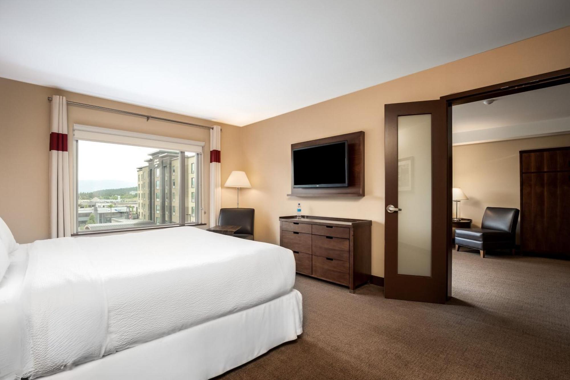 Four Points By Sheraton Kelowna Airport Extérieur photo